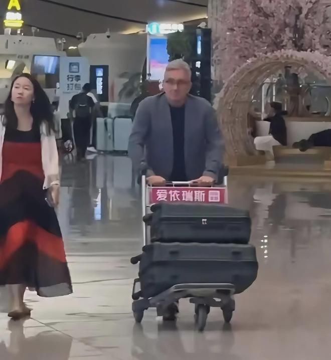 炸裂！伊萬執(zhí)教475天狂攬1500萬，下家曝光，國足新帥又添一熱門