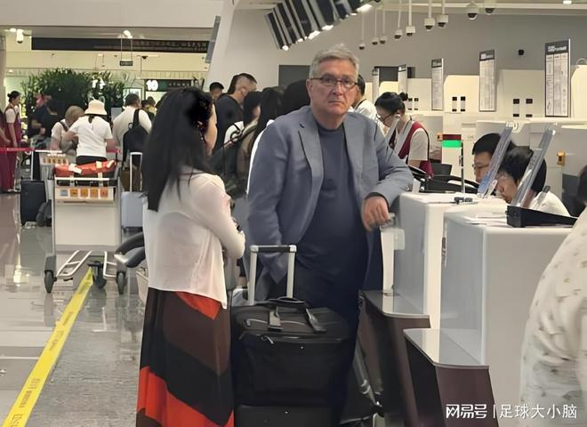 兩次申請解聘，伊萬下課后5點成真，外教以后還會提拔新人嗎？