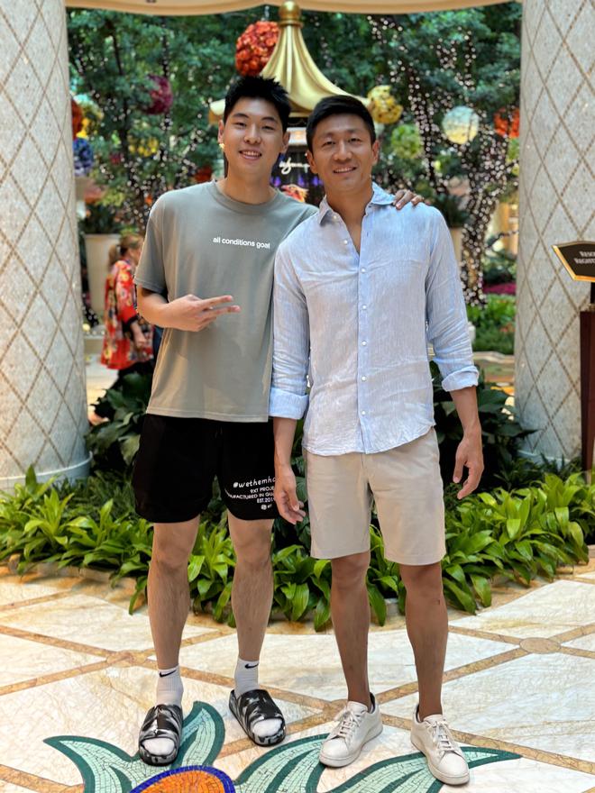 李昂指导在拉斯维加斯与崔永熙合照