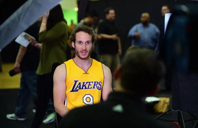 NBA初代老六,42岁进入生涯巅峰?!