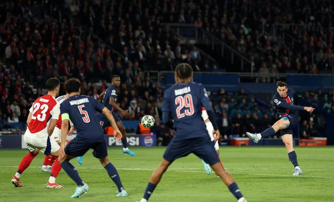3-1！登貝萊創隊史紀錄，巴黎雙殺阿森納，塔帥被批，姆巴佩尷尬