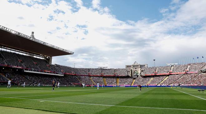 巴薩本賽季主場有接近130萬人到場觀賽，場均上座約4.6萬人