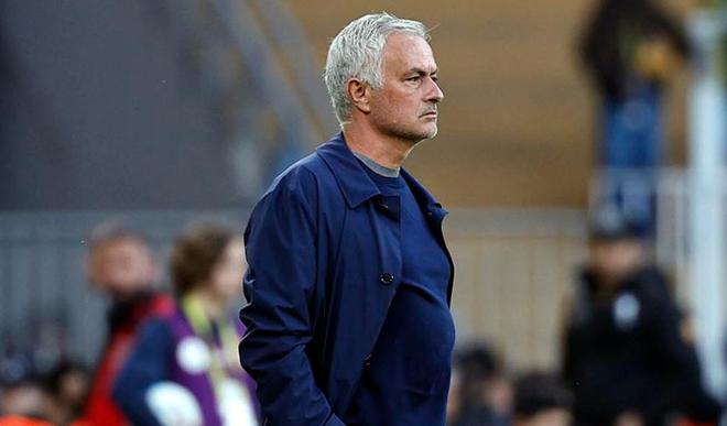 顆粒無(wú)收！穆里尼奧：如果我是球迷，我也不會(huì)看這樣的比賽