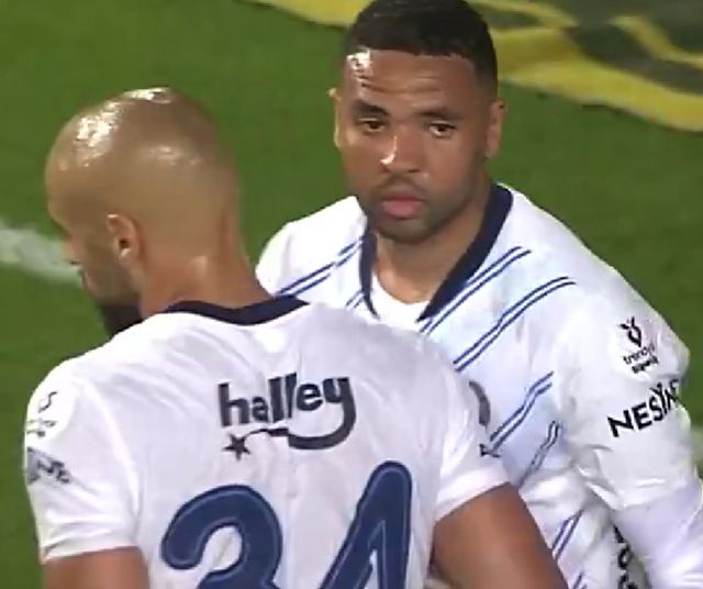 一場2-4！讓穆帥灰頭土臉：球隊恥辱一敗，歐冠附加賽通關難了