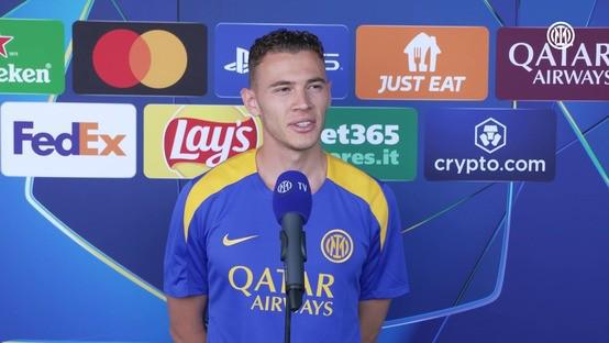 阿斯拉尼：很高興有恰爾汗奧盧在我身邊，他是個大師