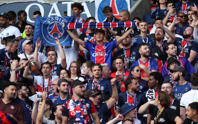 法媒：巴黎將在周日進行奪冠大巡游，預(yù)計11萬球迷迎接球隊歸來