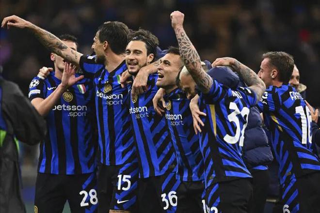 不只是國米,意足協(xié)針對(duì)所有歐戰(zhàn)球隊(duì),只為營造競爭激烈假象! 不只是國米,意足協(xié)針對(duì)所有歐戰(zhàn)球隊(duì),只為營造競爭激烈假象!