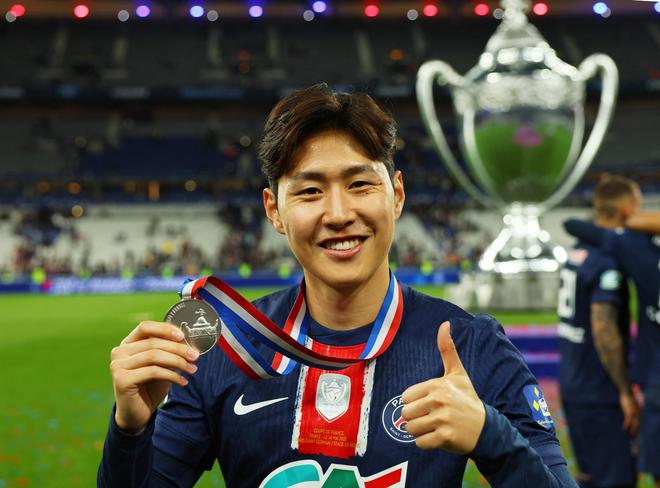 阿拉伯媒體：利雅得勝利有意24歲李剛?cè)?，球員已不在巴黎計(jì)劃中