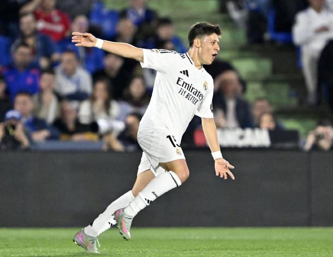 1-0！土耳其天才世界波，皇马小胜赫塔菲，雪藏主力只为死磕巴萨