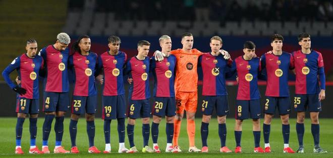 記者：巴薩全隊今天共進午餐，國家德比前還將舉辦燒烤活動