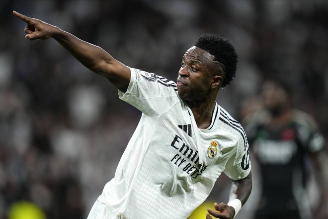 犯傻？維尼修斯對巴薩球迷做嘲諷手勢引熱議，球迷：究竟在想什么