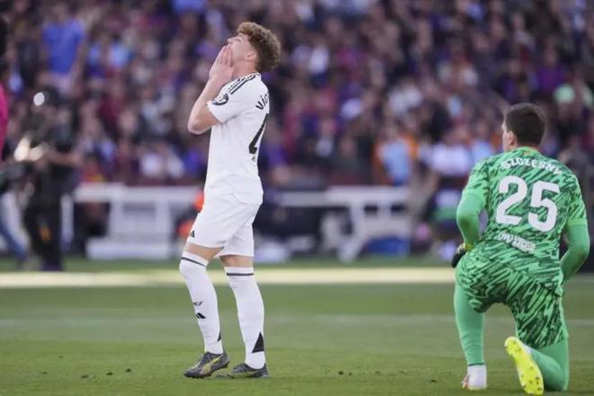 交學費！維克托-穆尼奧斯錯失單刀后已關閉社交媒體評論功能