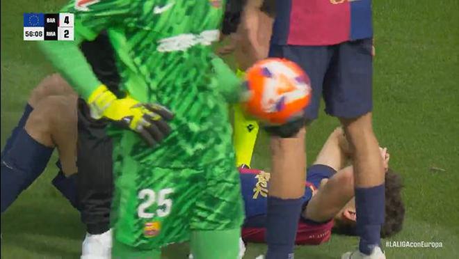 無法堅持！庫巴西倒地不起傷退離場，滕森、巴爾德替補登場