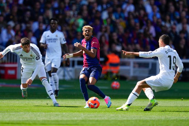 皇馬球員在更衣室抱怨球隊防守，認為皇馬踢歐會杯都贏不了！