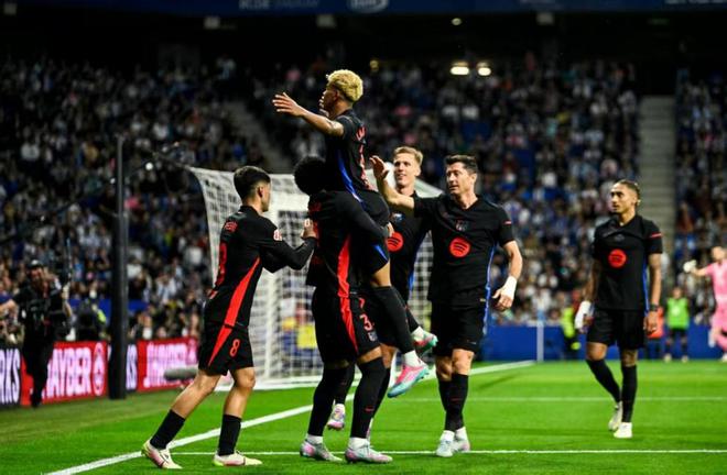 21世紀后西甲冠軍分布：巴薩遙遙領先，皇馬9座，馬競瓦倫均兩座