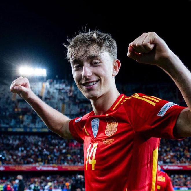 還不能HWG，羅馬諾：赫伊森轉會最后細節仍在確認中