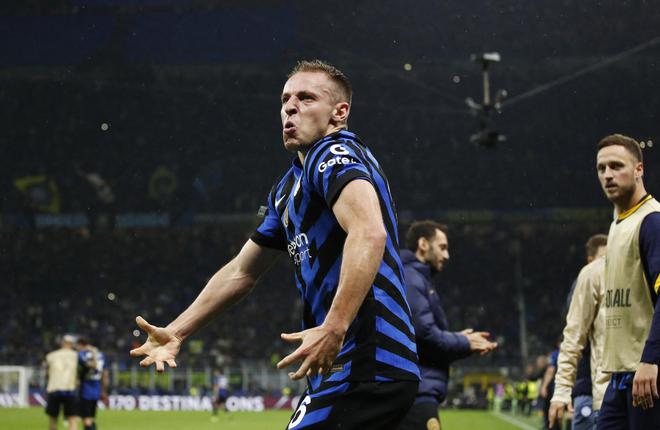 記者:馬競&曼聯(lián)接觸弗拉泰西 國米&那不勒斯競爭帕爾馬前鋒博尼 記者:馬競&曼聯(lián)接觸弗拉泰西 國米&那不勒斯競爭帕爾馬前鋒博尼