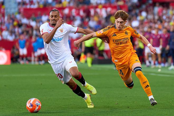 TA：皇馬小將穆尼奧斯今夏可能離隊，目前已有西甲西乙的球隊有意