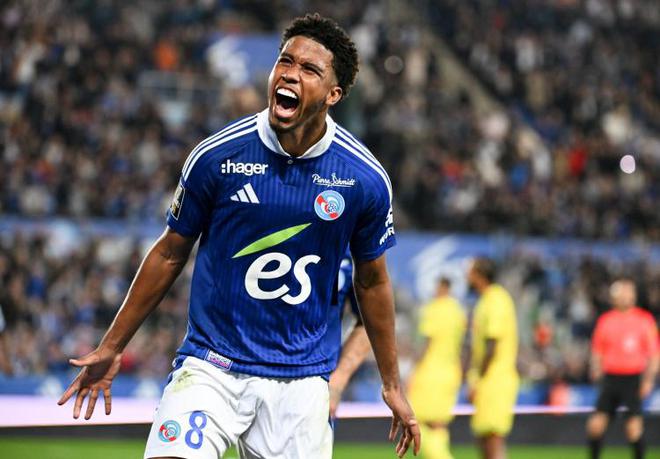 每體：巴薩曾錯失安德烈-桑托斯，但現在有球隊對其報價6000萬歐