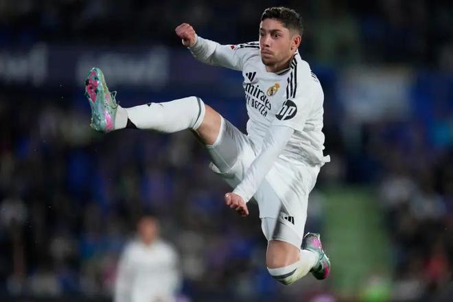 馬卡：本賽季的巴爾韋德堪稱鐵人，其出場(chǎng)時(shí)間已達(dá)5778分鐘