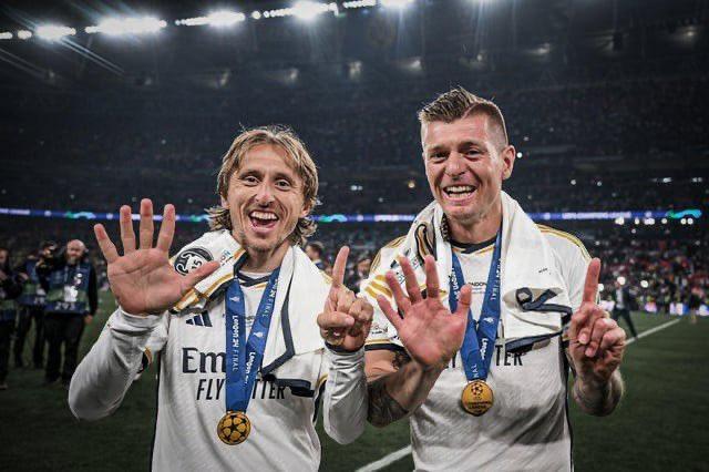 老搭檔的默契克羅斯5月21日宣布退役，魔笛5月22日宣布離隊