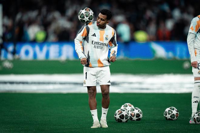 記者：羅德里戈今日室內(nèi)訓(xùn)練，預(yù)計(jì)缺席安切洛蒂告別戰(zhàn)