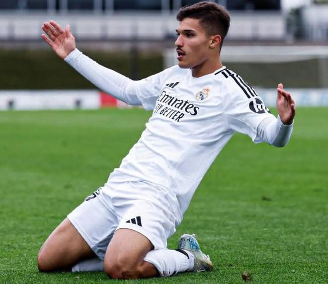 莫雷托：皇馬小將恩里克斯是阿拉維斯選定的左后衛補強人選