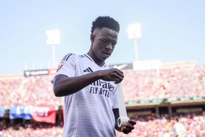 維尼修斯續約陷入僵局，對標姆巴佩令皇馬難以接受