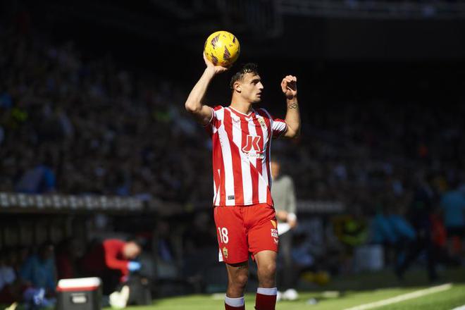 記者：布比利一度接近加盟巴薩，但因埃里克-加西亞表現出色告吹