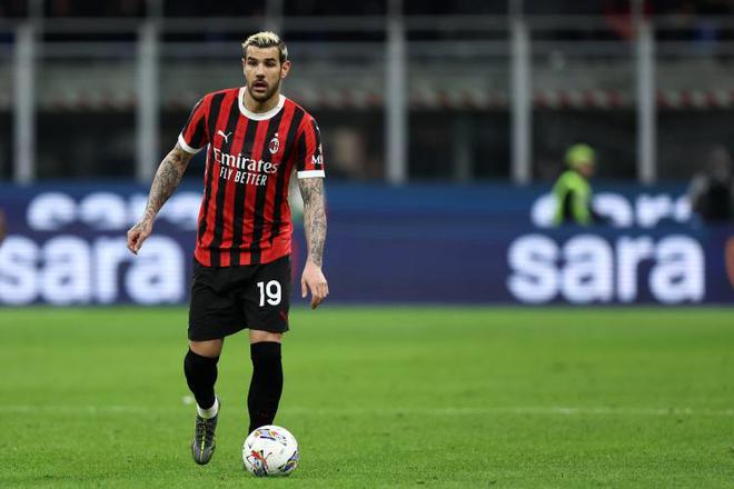 馬卡：馬競(jìng)對(duì)簽下特奧的興趣轉(zhuǎn)冷，他們將繼續(xù)尋找新的左后衛(wèi)球員