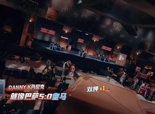 新說(shuō)唱丹尼克100秒表演：血脈壓制你們，就像巴薩5-0皇馬