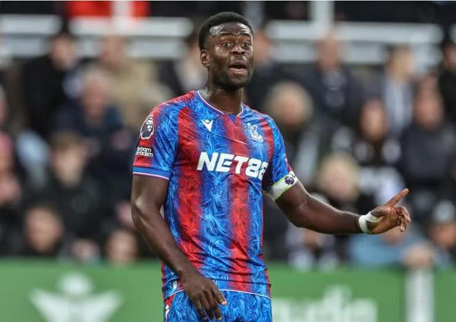 對紐卡兩回合都打入烏龍球，格伊成英超26年來第一人