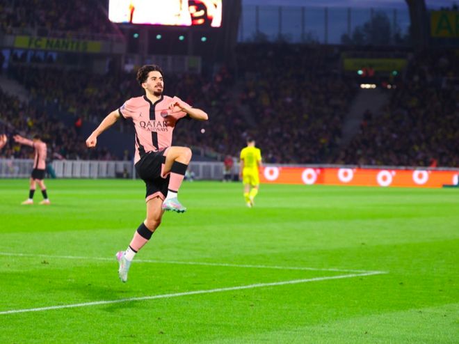 豪门悲喜夜：曼城2-1绝杀维拉重返前3 巴萨狂轰40脚1-0 巴黎1-1