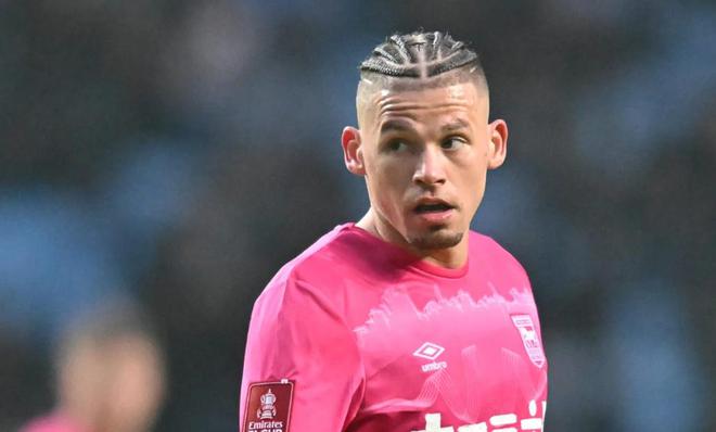 英媒：利茲聯考慮今夏讓菲利普斯回歸，更可能尋求租借