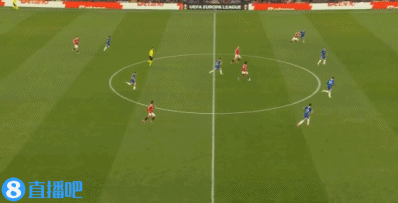 這機(jī)會你能丟！加納喬大單刀挑射打偏，自己都一臉難以置信！