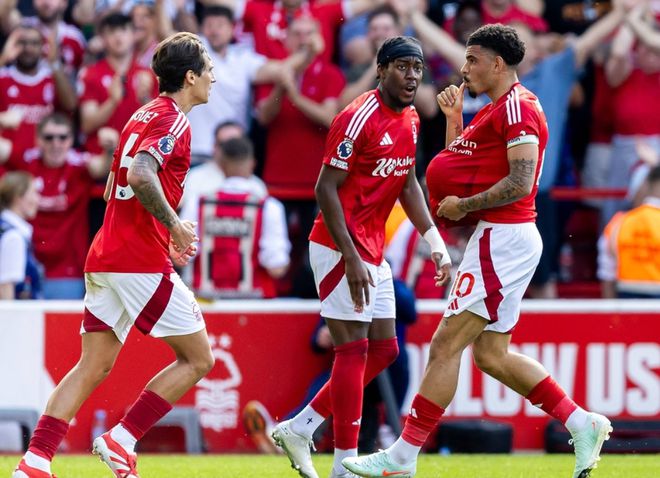 慘遭降級隊絕平，英超黑馬無緣殺入歐冠區，落后曼城3分