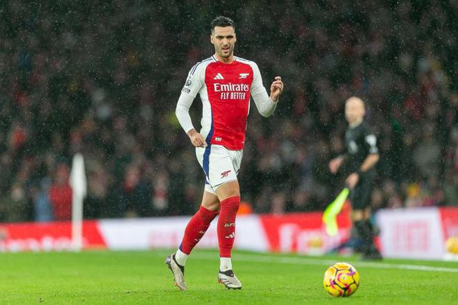 單場英超破門+被罰下，上一位做到阿森納球員是奧巴梅揚