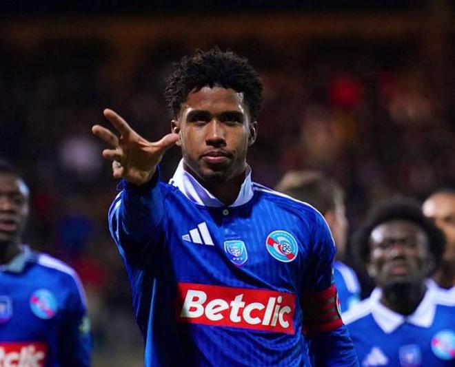 法媒：阿森納也有意從藍軍簽下安德雷-桑托斯，將和巴黎競爭