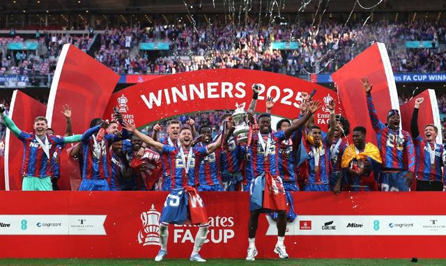 120年首冠來了！水晶宮1-0問鼎足總杯！曼城78%控球卻遭四大皆空