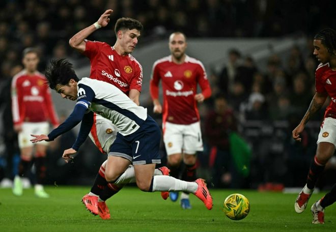 苦主！曼聯賽季慘遭熱刺4連殺，輸掉歐聯決賽令紅魔徹底崩潰