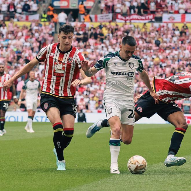 第96分鐘絕殺！桑德蘭2-1逆轉(zhuǎn)謝菲聯(lián) 時(shí)隔8年重返英超+獲2.2億鎊