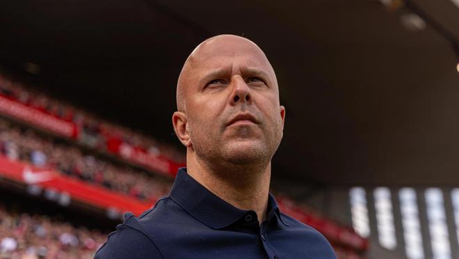 斯洛特：今天是慶祝的日子，讓我們分心的事情應暫時放到一邊