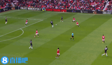 空門機(jī)會(huì)稍縱即逝！曼聯(lián)前場(chǎng)禁區(qū)搶斷，霍伊倫停大錯(cuò)失良機(jī)