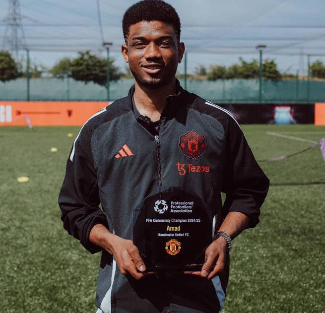 官方：阿馬德和勒蒂西耶被曼聯(lián)基金會(huì)授予PFA社區(qū)冠軍獎(jiǎng)