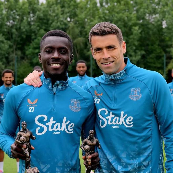 埃弗頓官方：蓋伊包攬球員票選賽季最佳與球迷票選賽季最佳