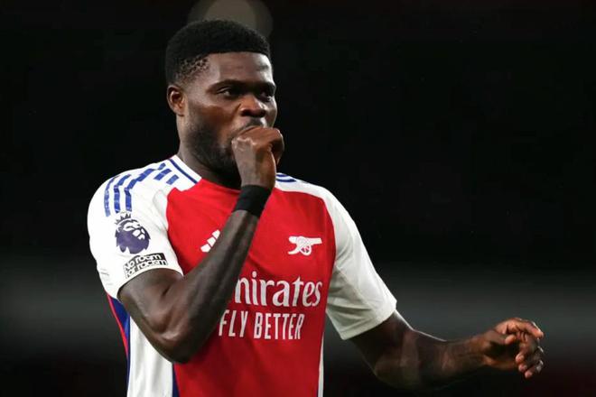 世體：巴薩有意免簽與阿森納合同即將到期的帕爾特伊