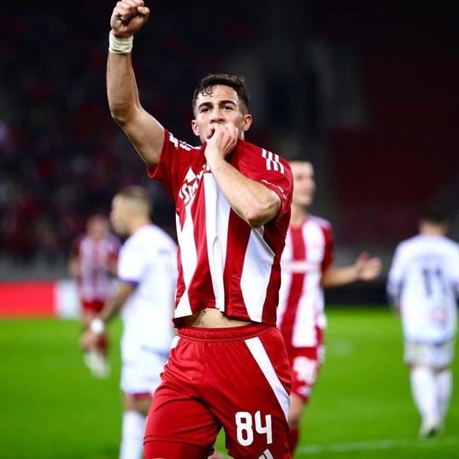 記者：布萊頓和切爾西競爭奧林匹亞科斯18歲前鋒科斯圖拉斯