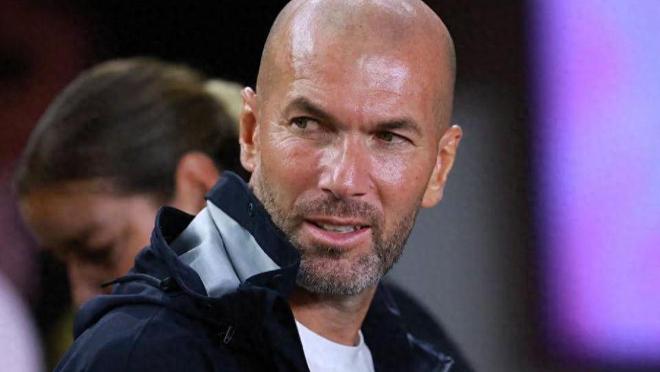 德塞利：齊達內拒絕了曼聯開出的空白支票，他不為金錢工作