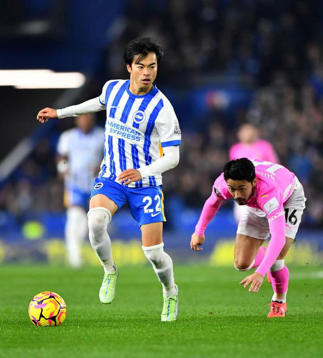 菅原由勢：本賽季兩次交手三笘薰被進(jìn)2球，賽后我跟他說下手輕點(diǎn)