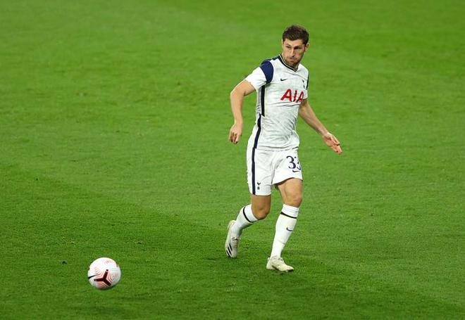 郵報：英冠新軍雷克瑟姆有意簽下熱刺后衛本-戴維斯